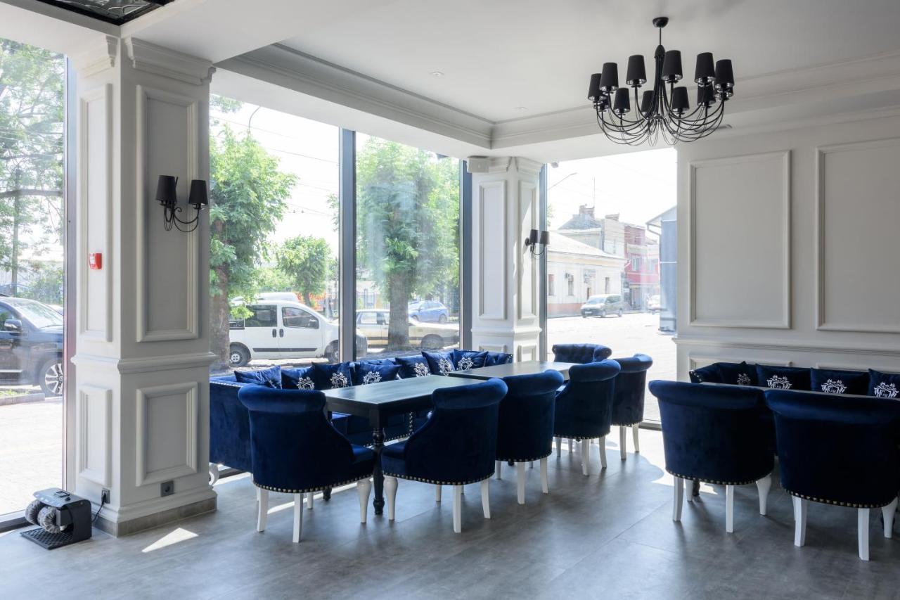 Grand Royal Hotel Chernivtsi Ngoại thất bức ảnh