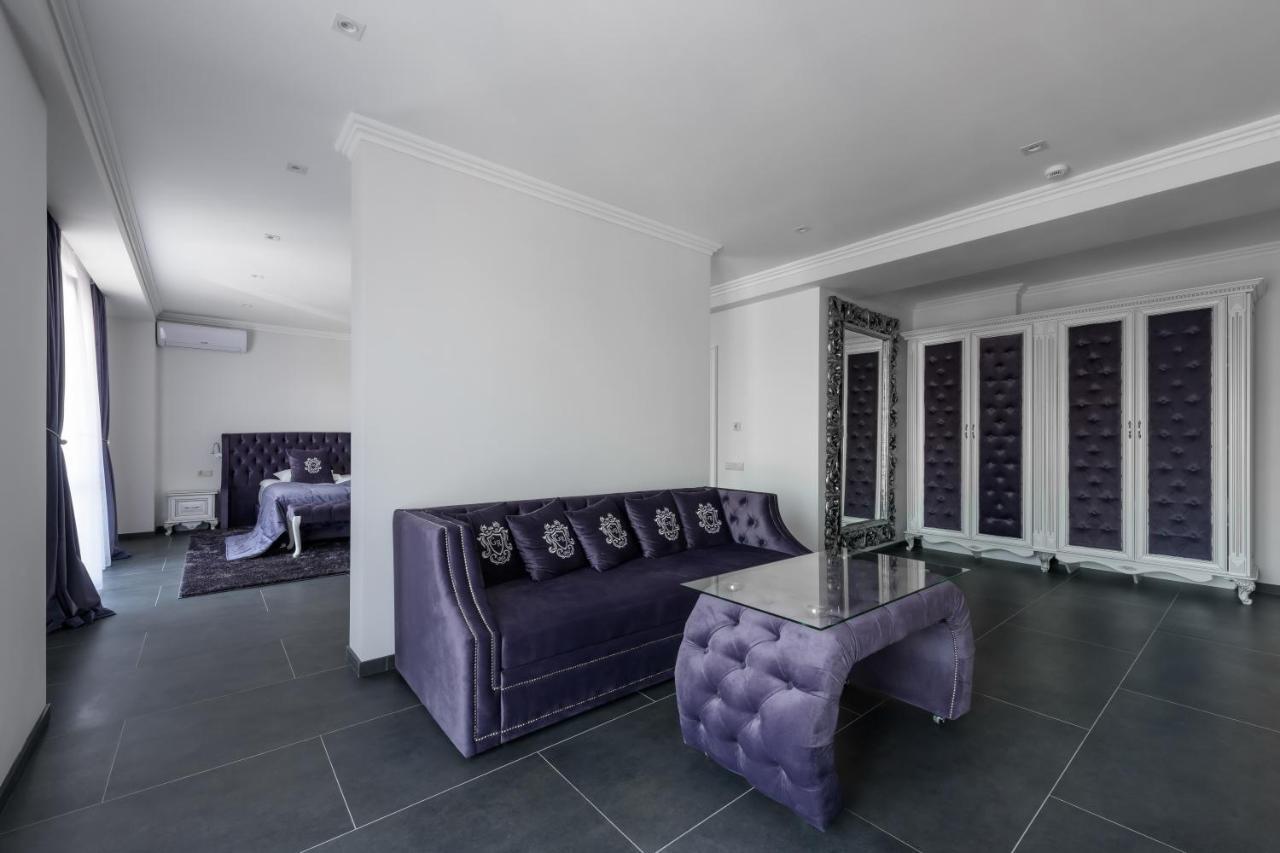 Grand Royal Hotel Chernivtsi Ngoại thất bức ảnh